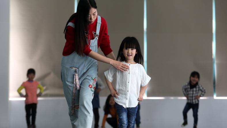 起底童星培训骗局:千亿级的“黑金”产业链,到底有多赚?